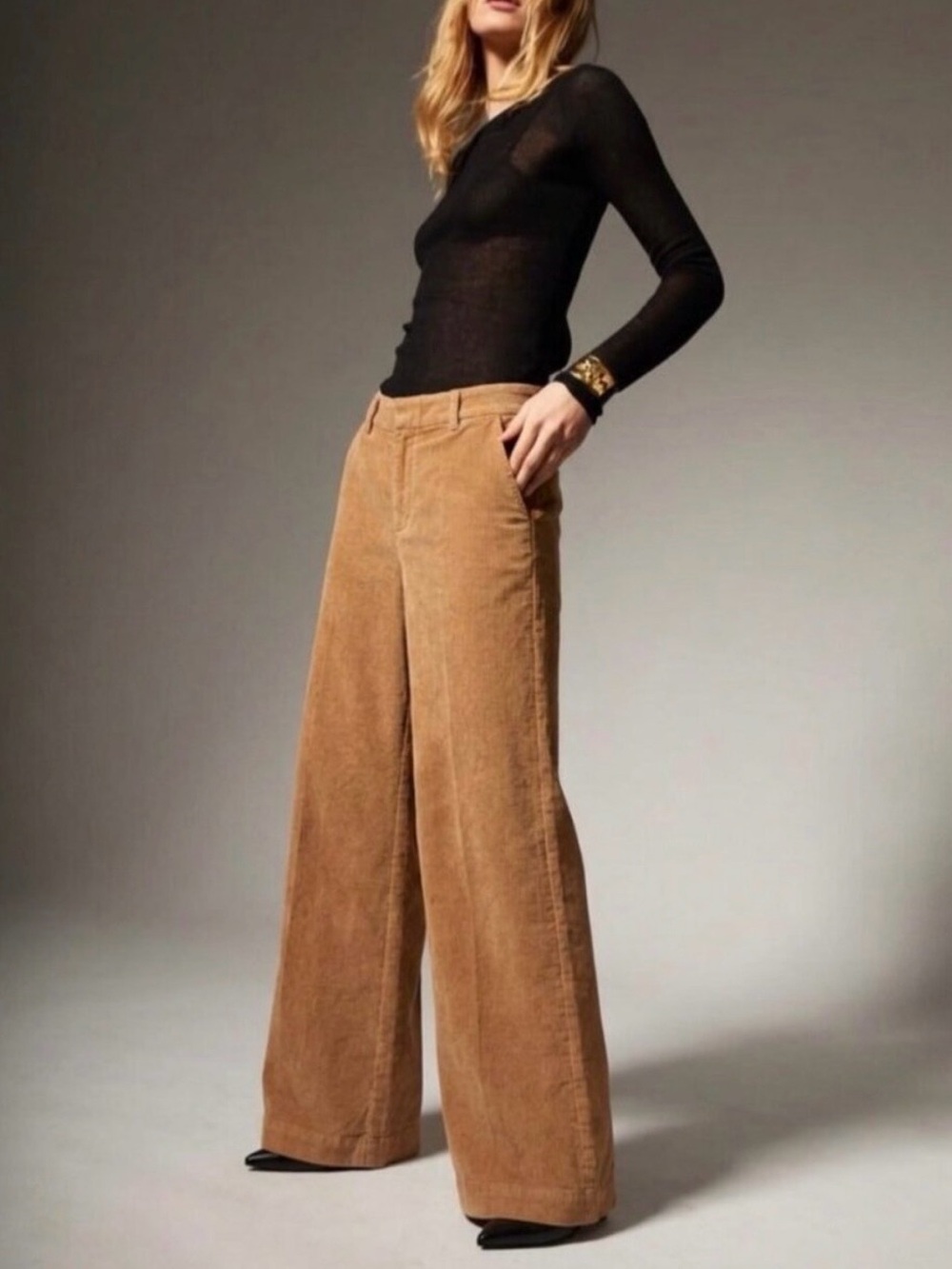 NWT Uniqlo Corduroy Wide Leg Pants Beige/Tan Women’s Medium